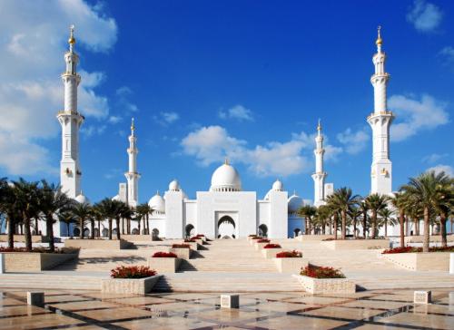 Sheik-Zayed-Moschee-in-Abu-Dhabi